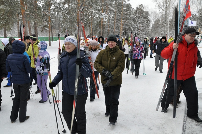 "Алтайэнергосбыт" - вперед на лыжню! Автор фото Светлана Чистякова. 