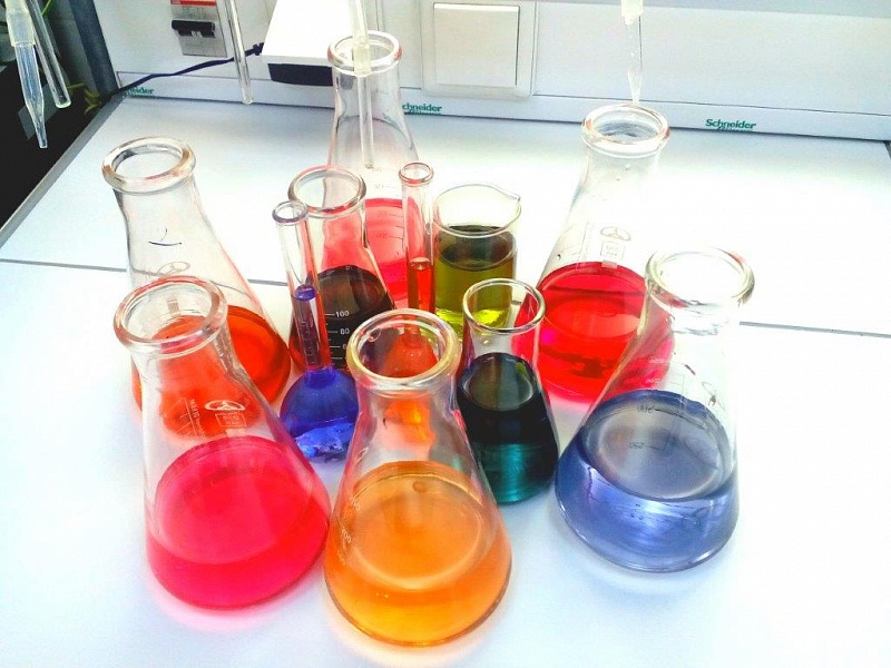 Вот такая разноцветная энергетика в Химическом цехе Автор Меркулова Татьяна 